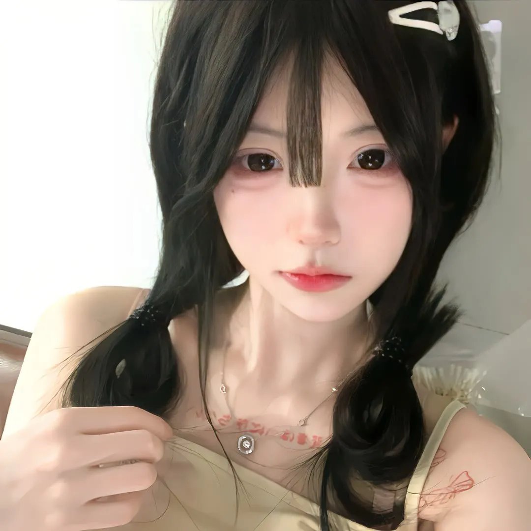 披著丝绸的魔鬼